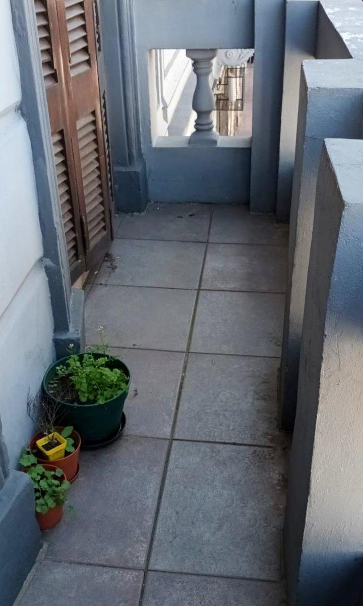 Cochabamba 400 Primer Piso X Escalera Loft 68 m² Dúplex Balcón. Al Frente 2