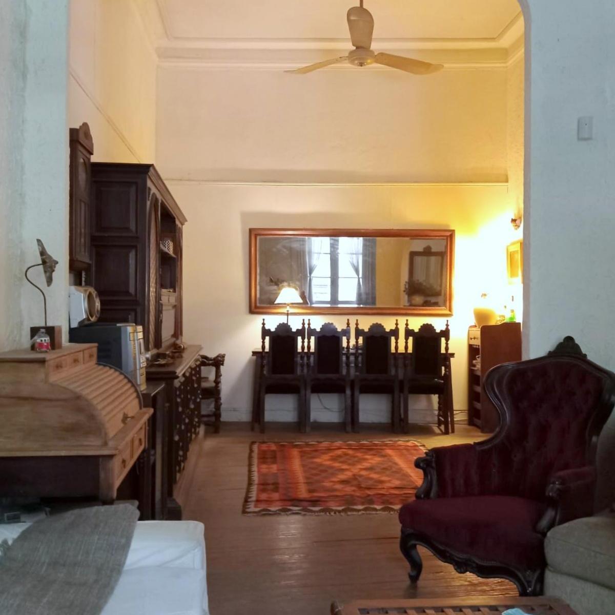 Charcas 3900 4 plantas 5 amb 3/5 dorm 2 bañ Terraz. Subsuel. 210 m2 L y C y Escr