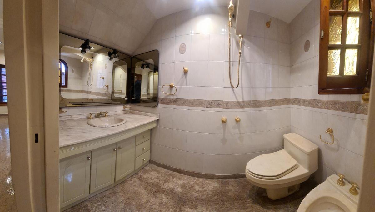 Olivieri 300 V Luro Propiedad Divisible Casa + PH. Venta en Block 410 m² 3