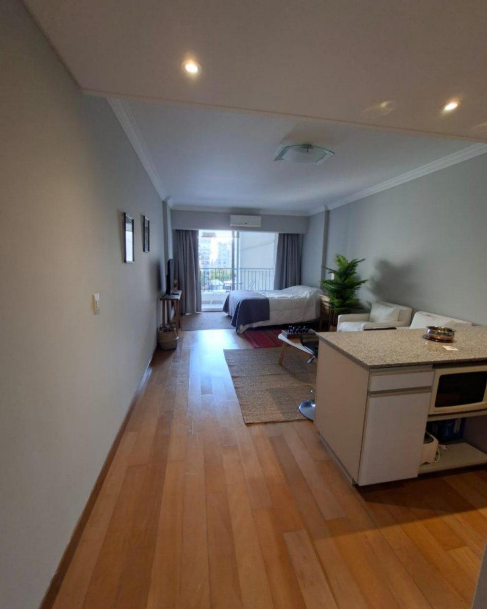 Foto de Peña 2500, Recoleta Piso 6 Monoamb 43 m2 Balcón Cochera fija Seg 24 hs, imagen 5