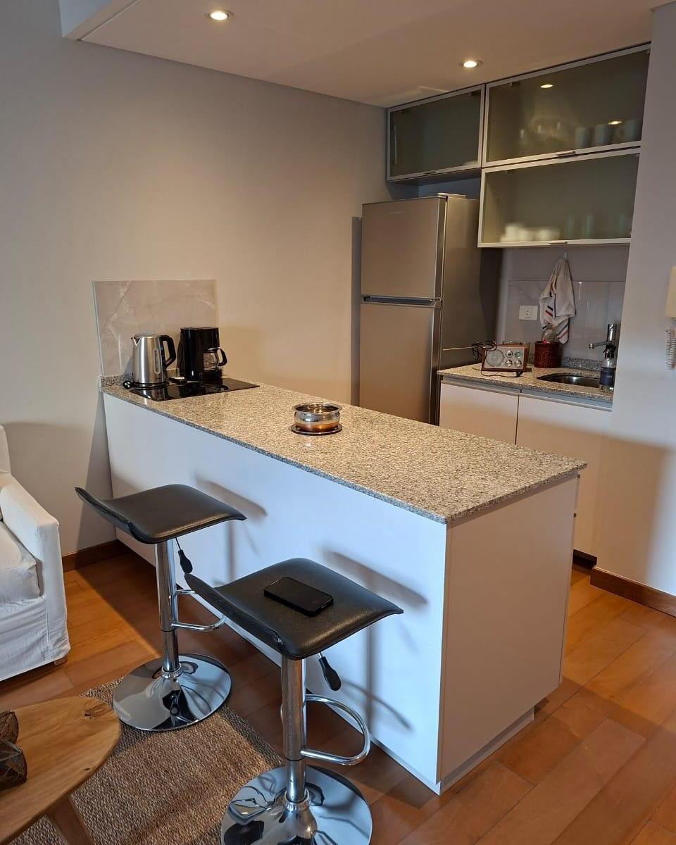 Foto de Peña 2500, Recoleta Piso 6 Monoamb 43 m2 Balcón Cochera fija Seg 24 hs, imagen 2