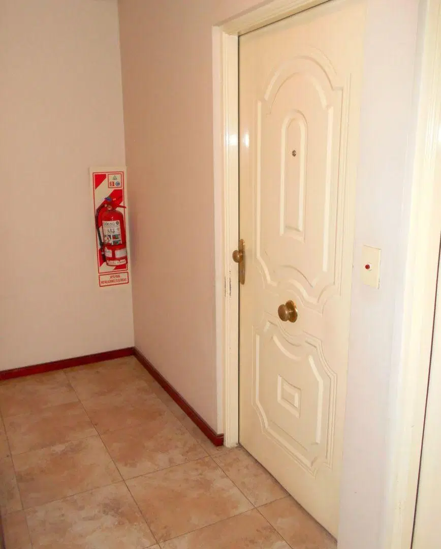 Combate de Los Pozos 2000 Parque Patricios Piso 1 x escal 2 amb Patio 44 m2 Bajas expen Apto crédito 4