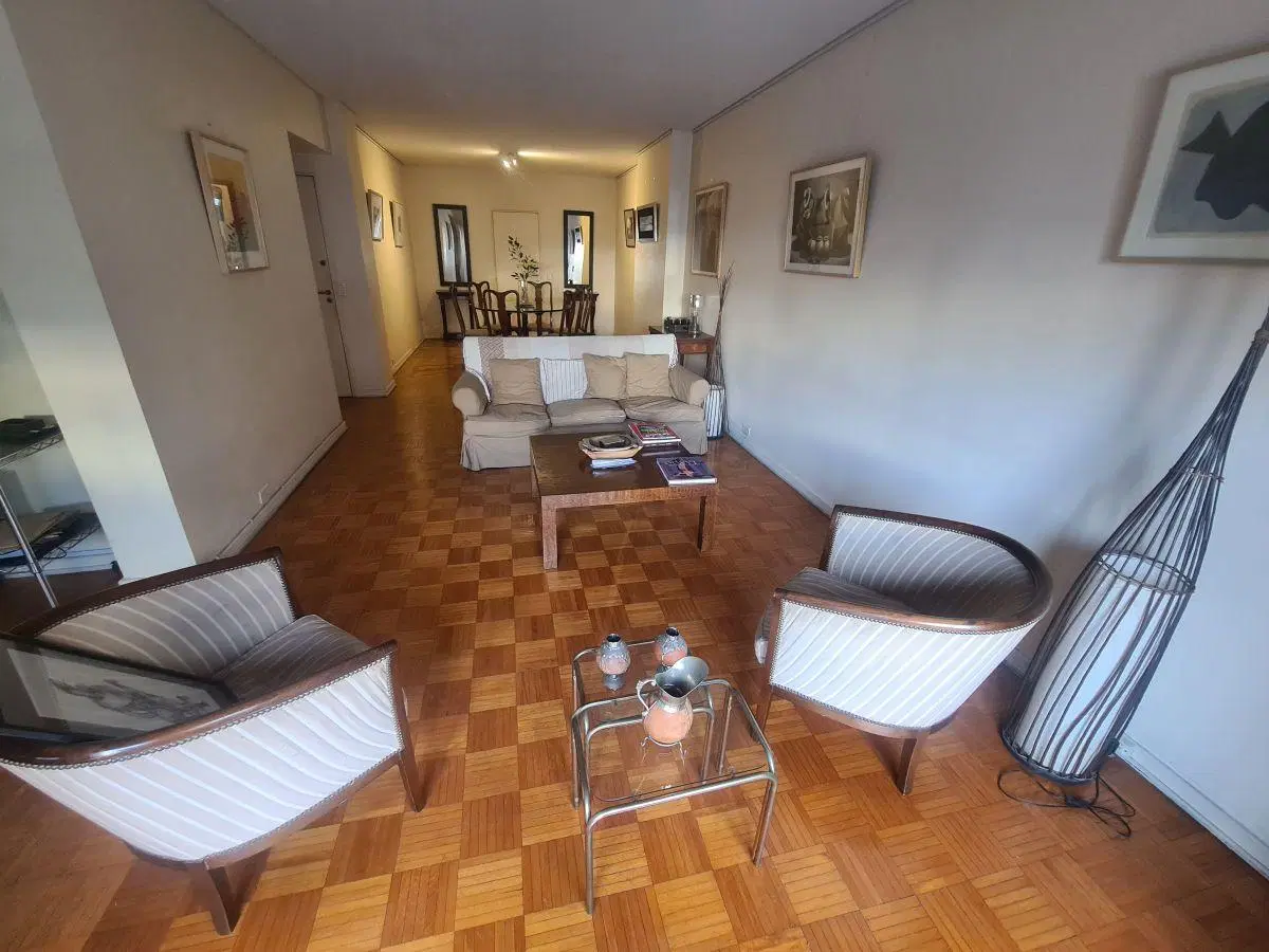 Ayacucho 1800 Alquiler amoblado Piso 7. 140 m2. 3 amb. 2 dorm. Toilette. Balcón terraza Cochera fija 4