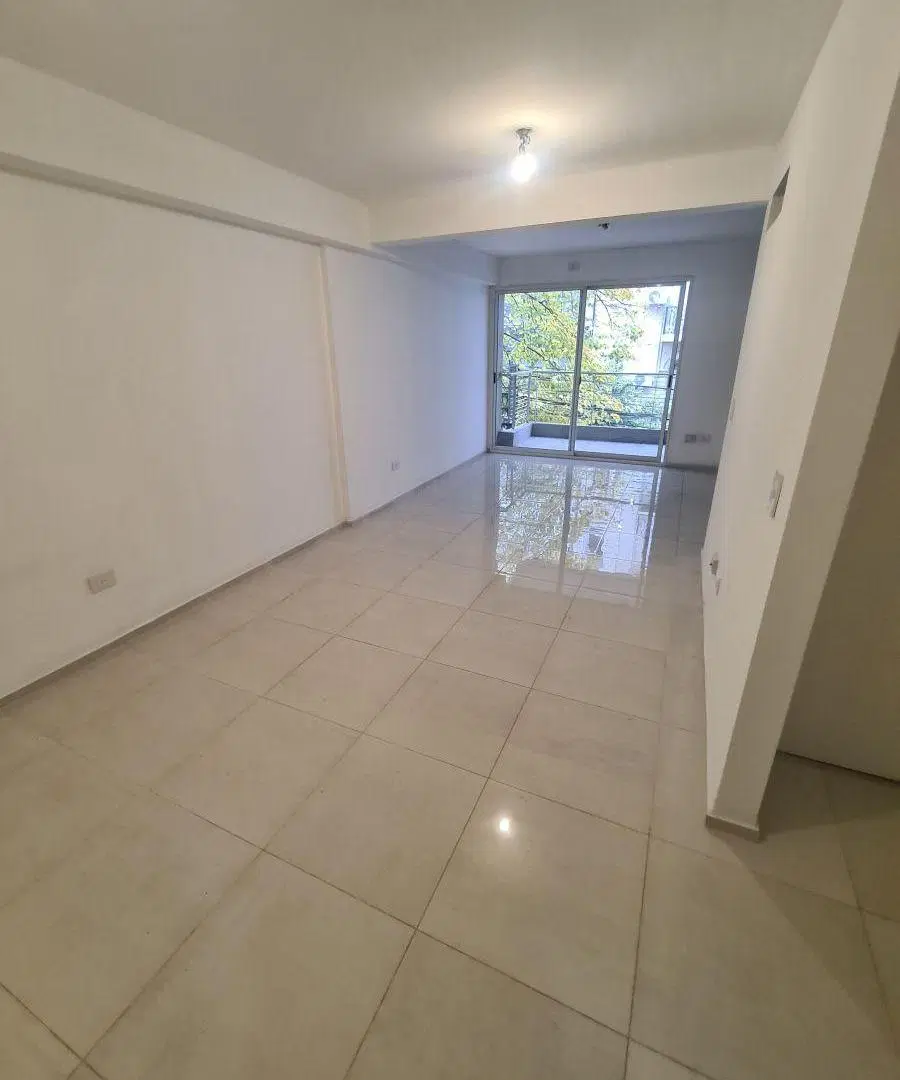 Pasteur 700 A estrenar Monoambiente divisible 40 m2. Al frente Balcón Lavadero Vestidor Muy luminoso 4