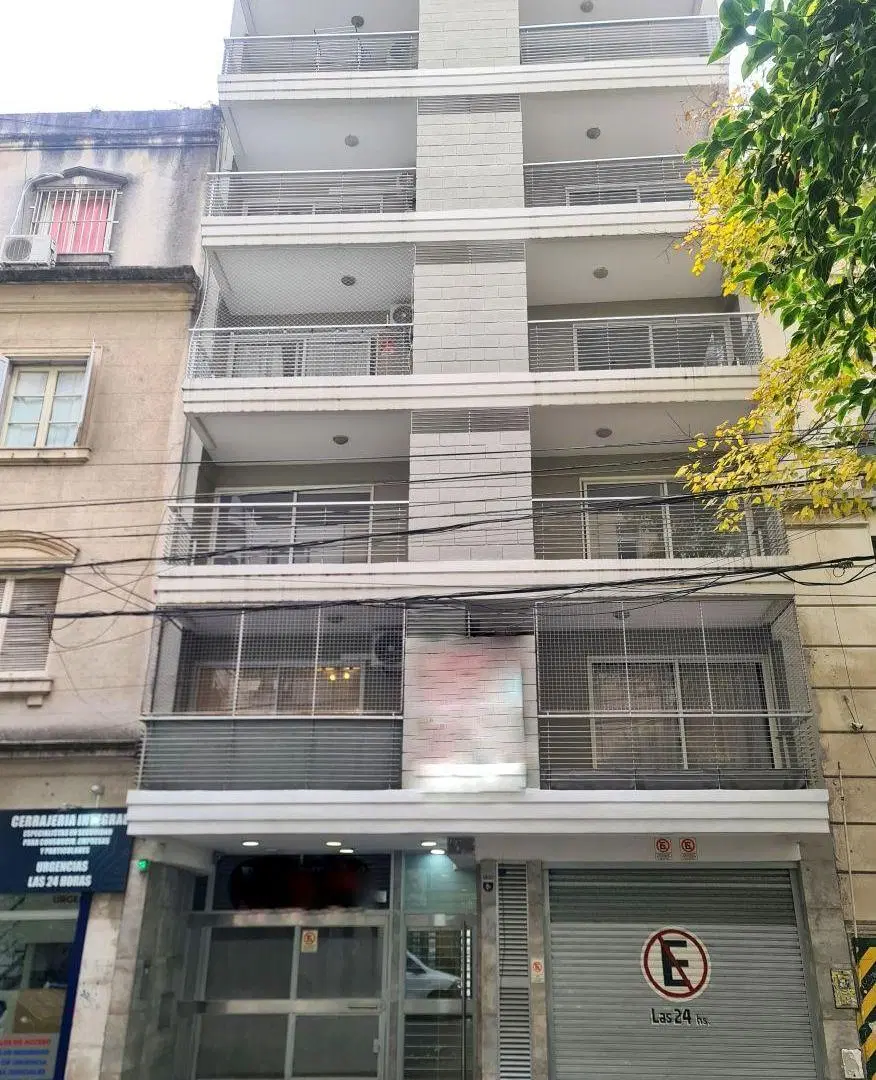 Pasteur 700 a Estrenar Monoambiente Divisible 44 m². Al Frente Balcón Lavadero Vestidor Muy Luminoso 3