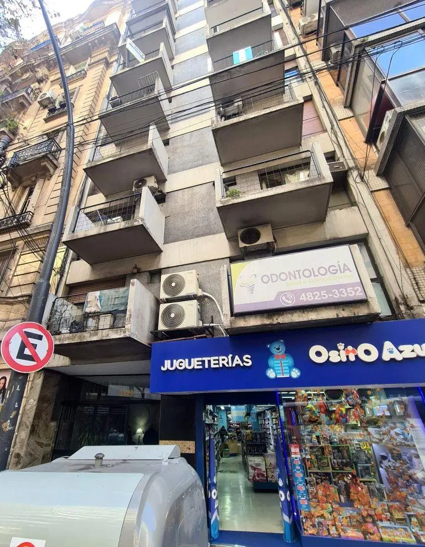 Santa Fe al 3300 y Vidt, Alto Palermo. Piso 8. Interno. Monoambiente dividido. 30 m2. Baño reciclado 1