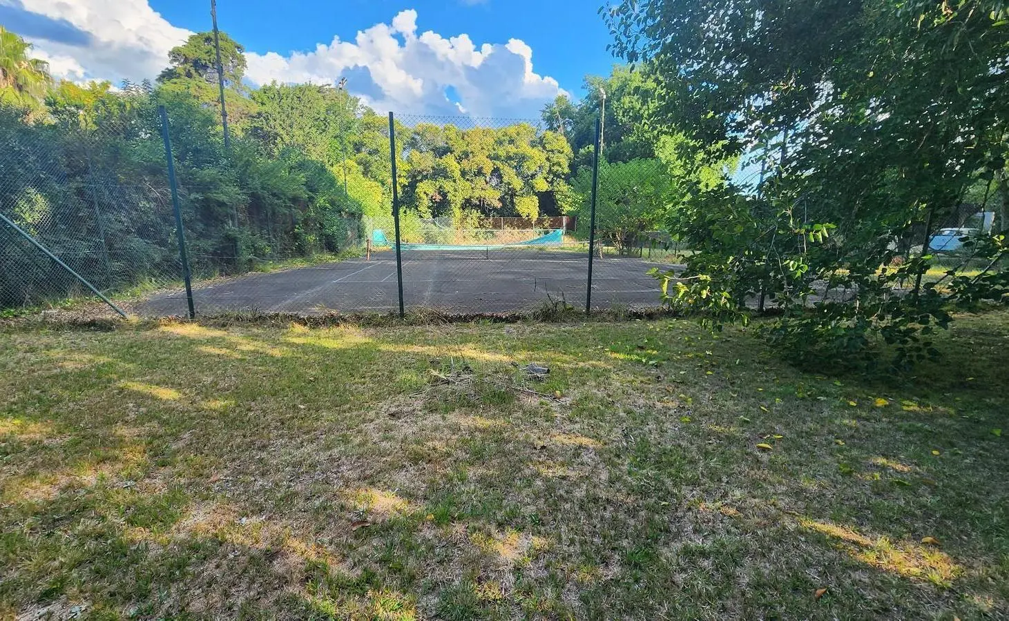 Venta de terreno en Barrio Parque Alta Vista, para quienes buscan naturaleza y privacidad. 5