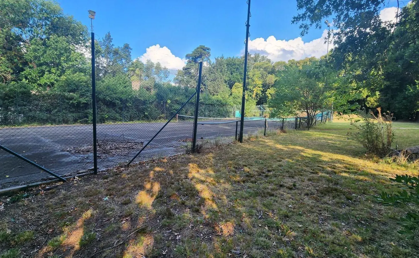 Venta de terreno en Barrio Parque Alta Vista, para quienes buscan naturaleza y privacidad. 4