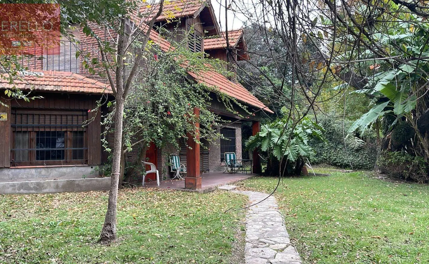 casa en venta a refaccionar Santa Rita muy buen lote 8