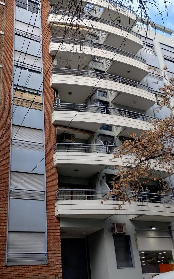 2 AMB CON BALCON Y COCHERA FIJA 5
