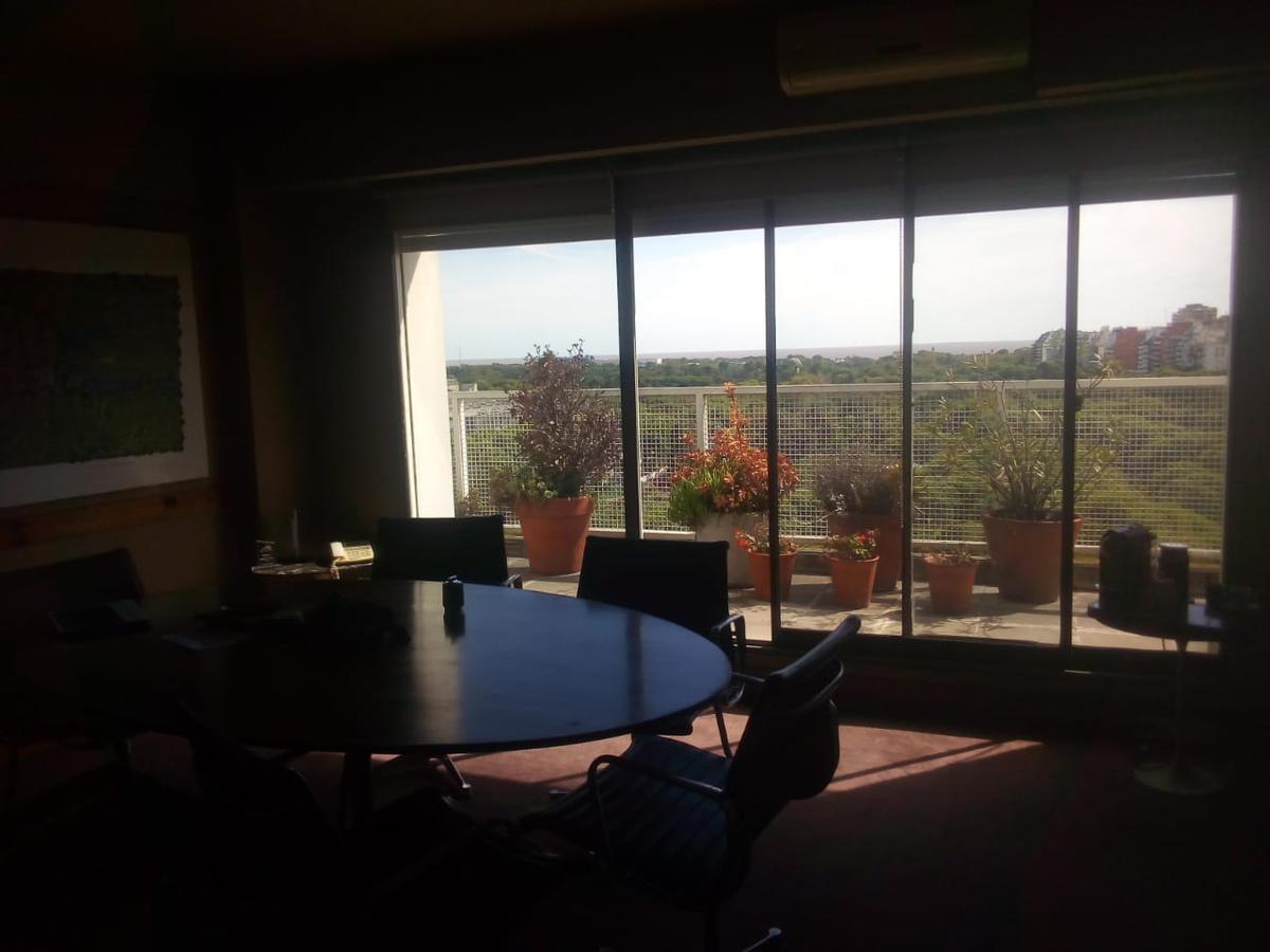 Foto de EXCELENTES OFICINAS CON 2 COCHERAS VISTA AL RÍO, imagen 3