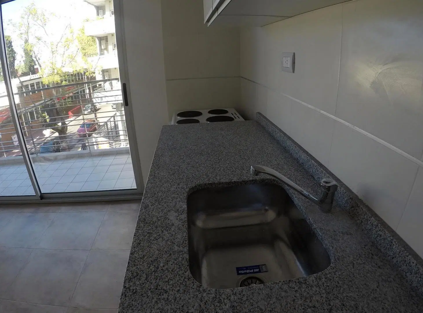 Departamento con cochera en alquiler 4