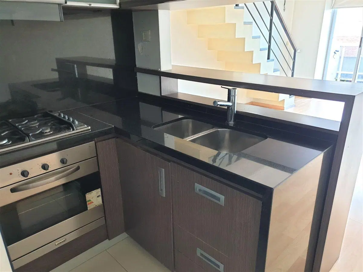 OPORTUNIDAD Excelente Duplex 2 ambientes al frente con dos balcones 2