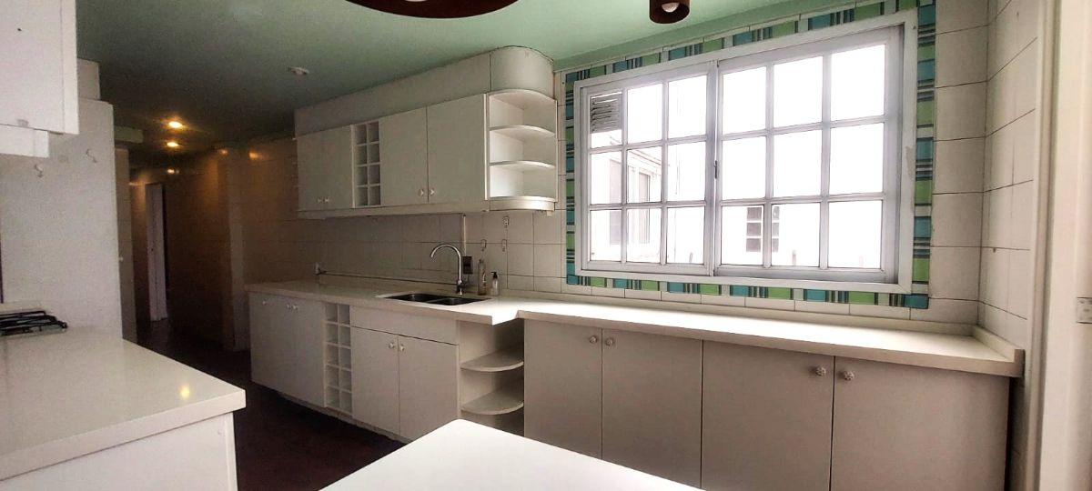 Foto de 215m² a Refaccionar en Recoleta. Frente al Colegio de Escribanos, USD 1.627/m, imagen 3