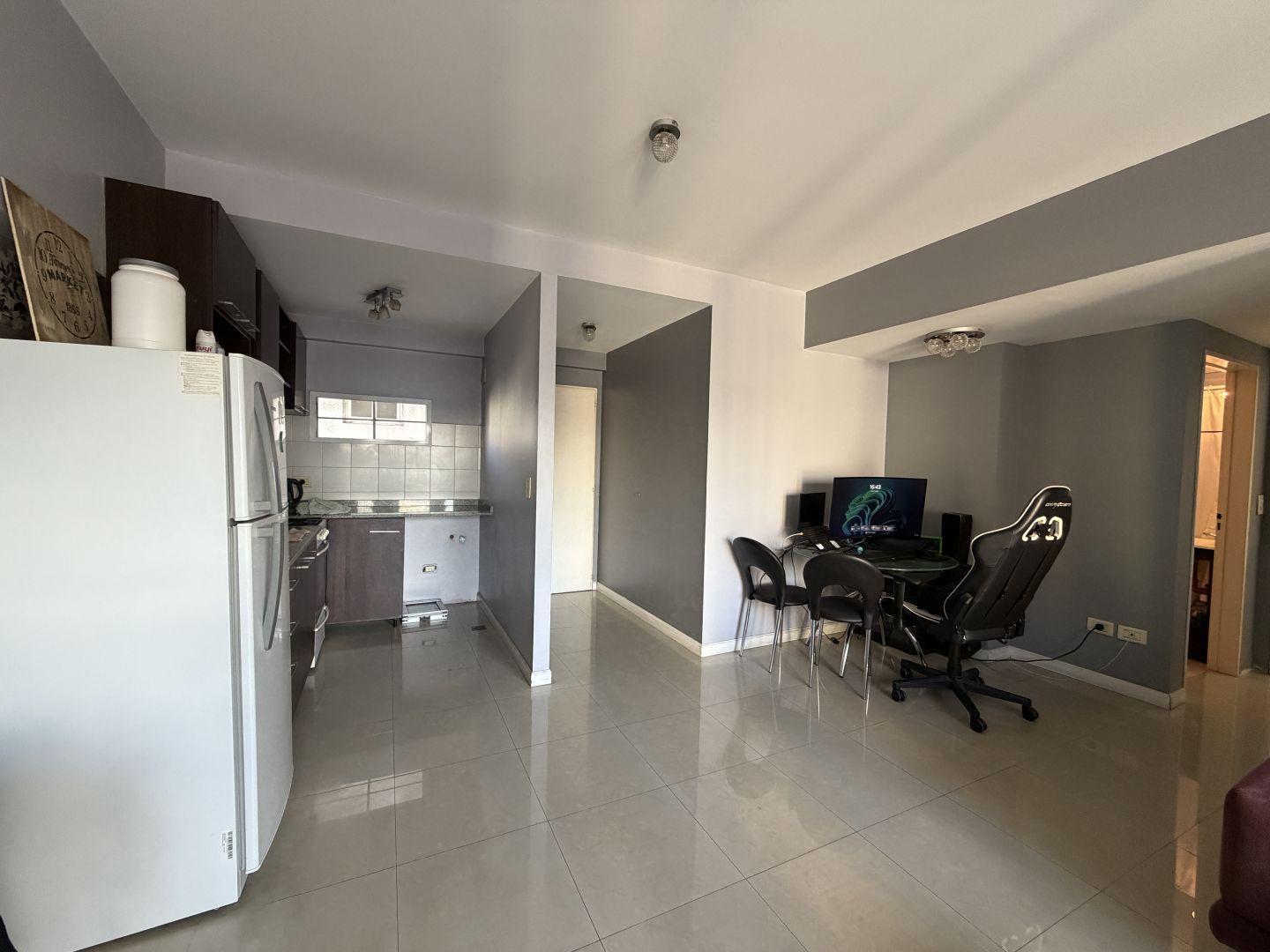 Foto de Alquiler de Departamento 2 Ambientes en Monserrat, Capital Federal., imagen 2