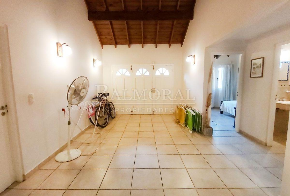 Foto de Venta de casa de 3 dormitorios en Pinamar Norte frente al centro, imagen 3