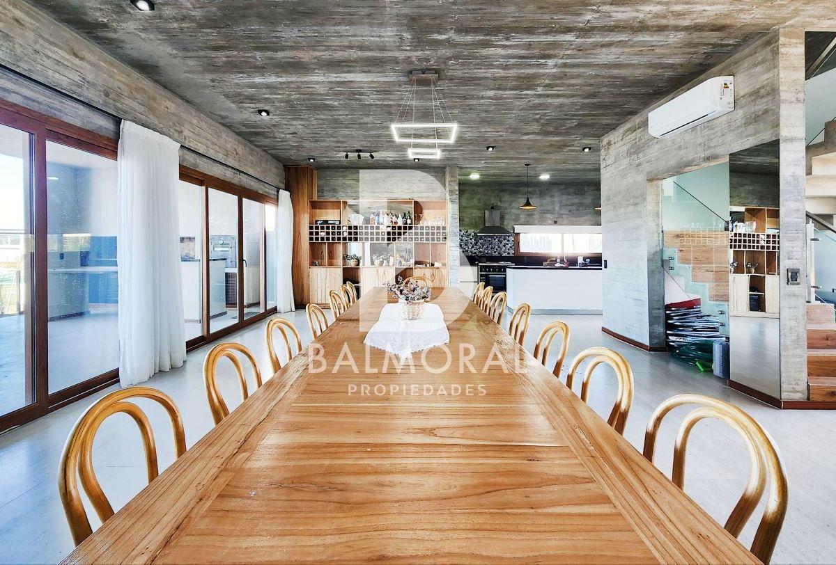 Importante Casa en Venta en Costa Esmeralda 5