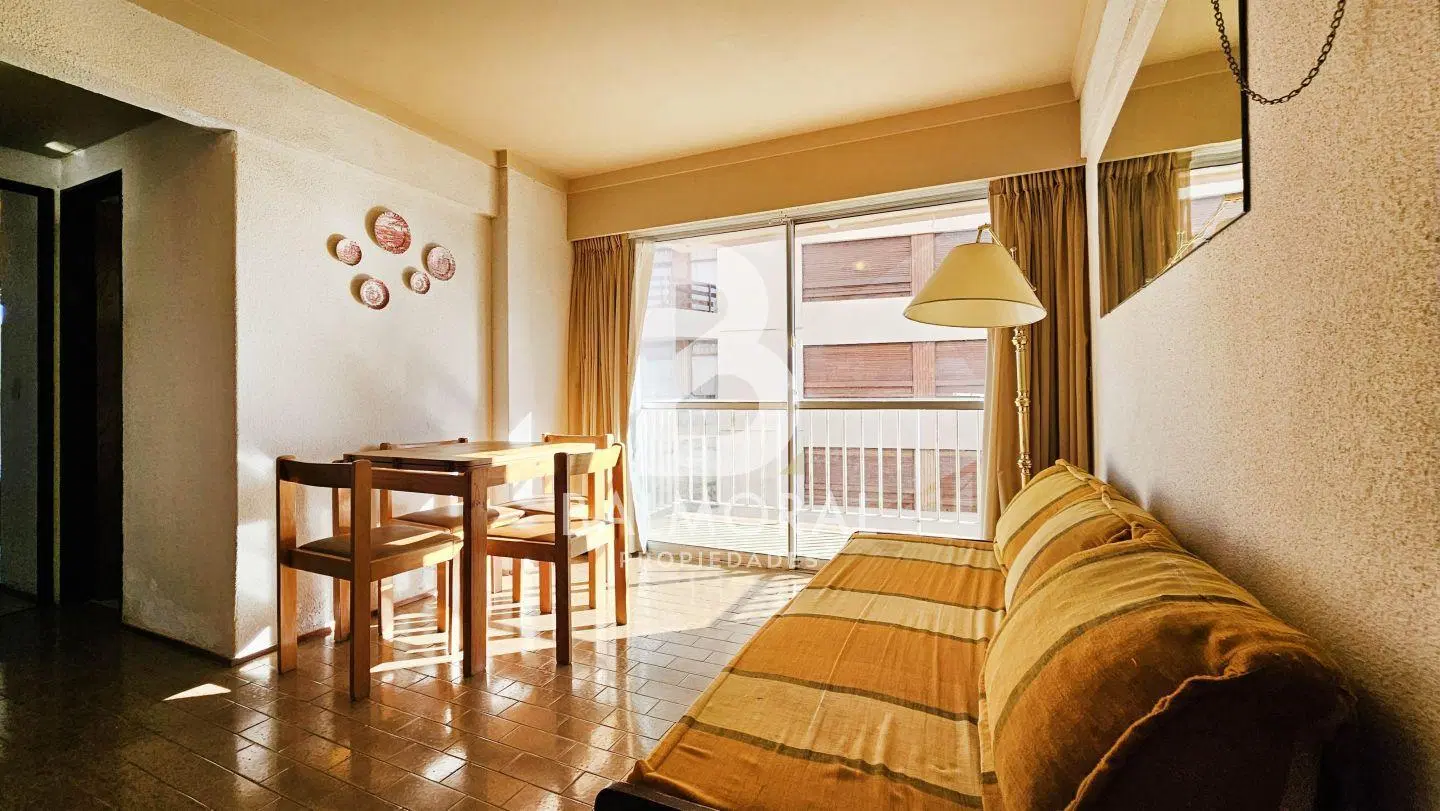 Departamento de 2 ambientes en Centro Pinamar 8