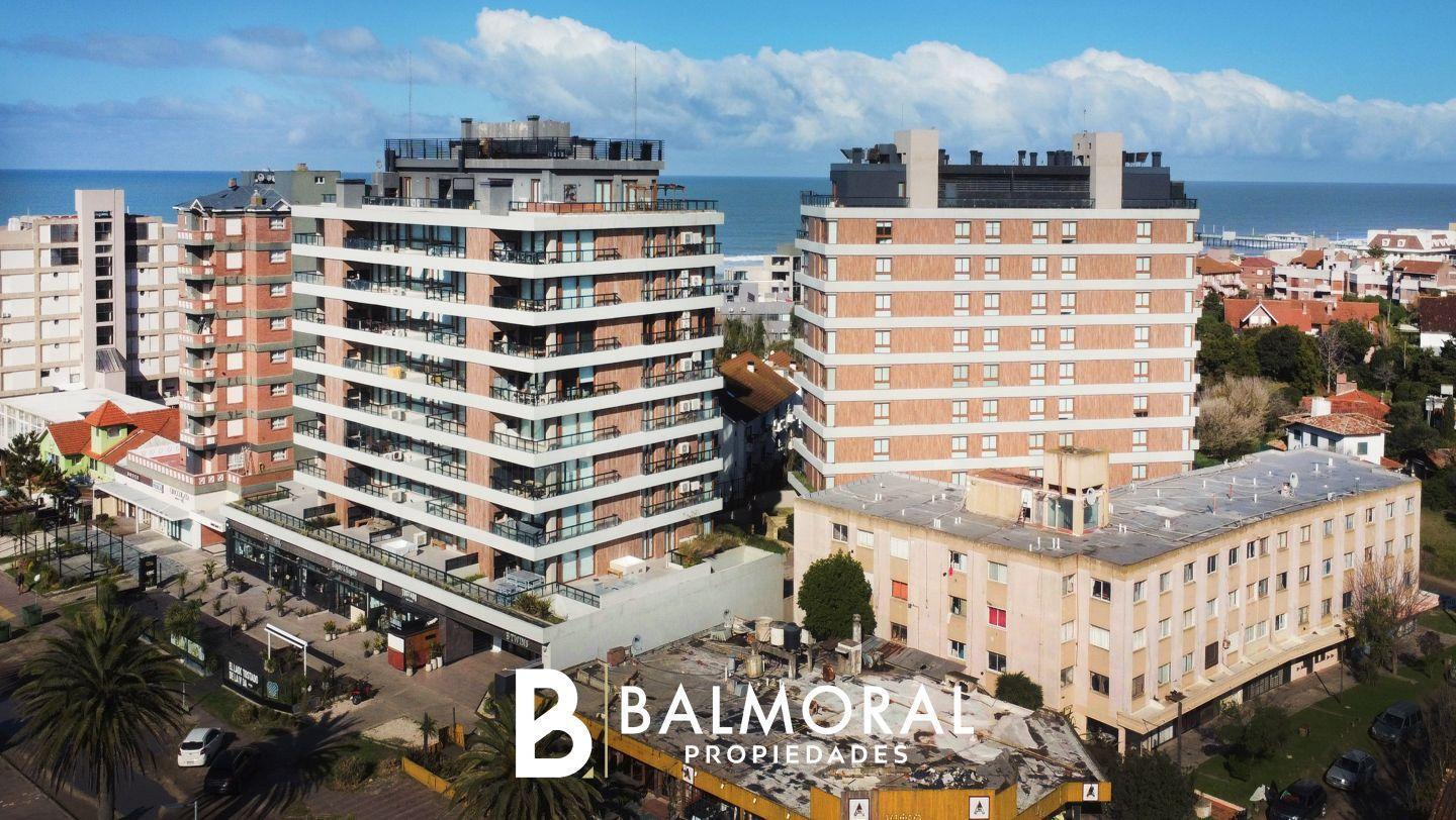 Departamento en Alquiler - Zona: Centro Playa / REF: 3052