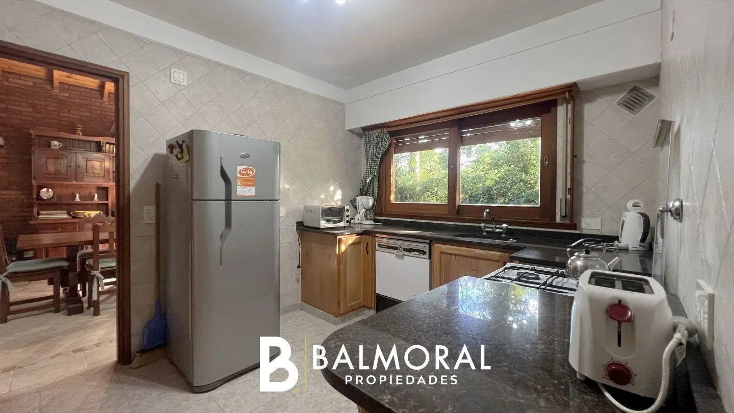 Casa en VENTA 4 ambientes en Lasalle, Pinamar. 4