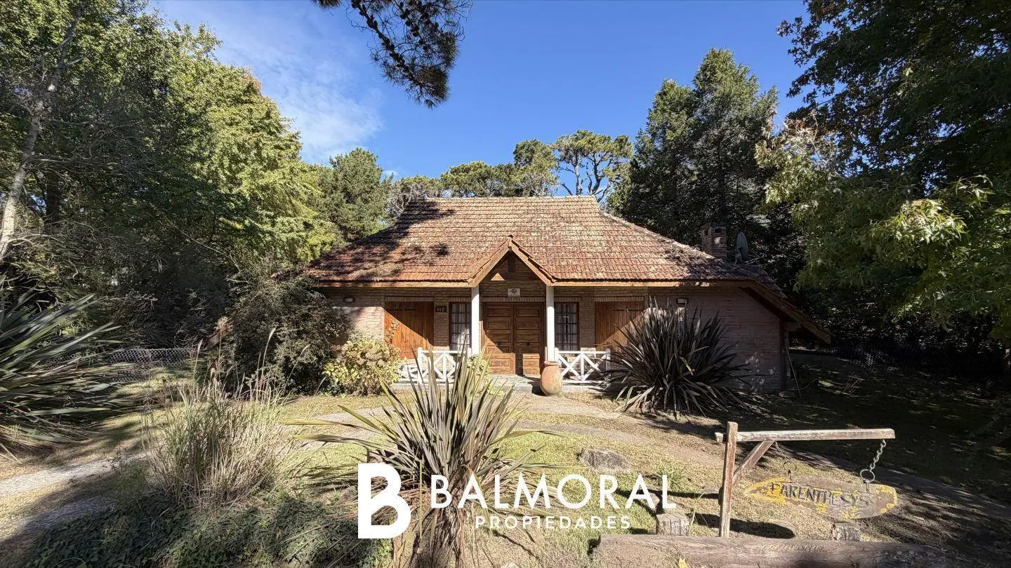 Casa en VENTA de 3 ambientes en Lasalle, Pinamar. 2