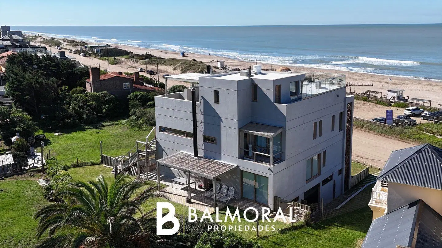 Casa PREMIUM de 9 ambientes en Venta en Centro Playa, Pinamar. 4