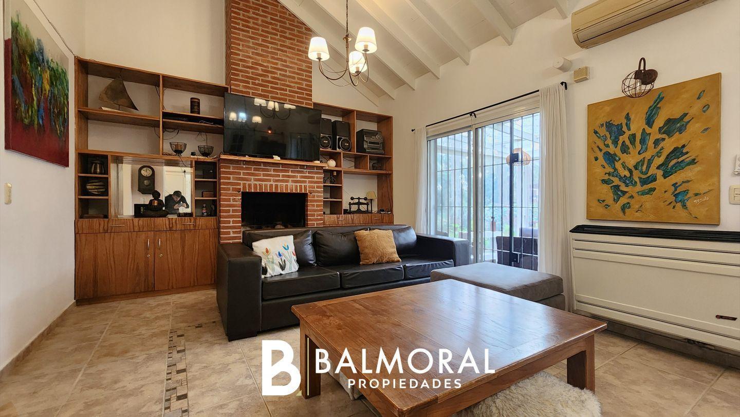 Casa en VENTA en Pinamar Norte de 5 ambientes