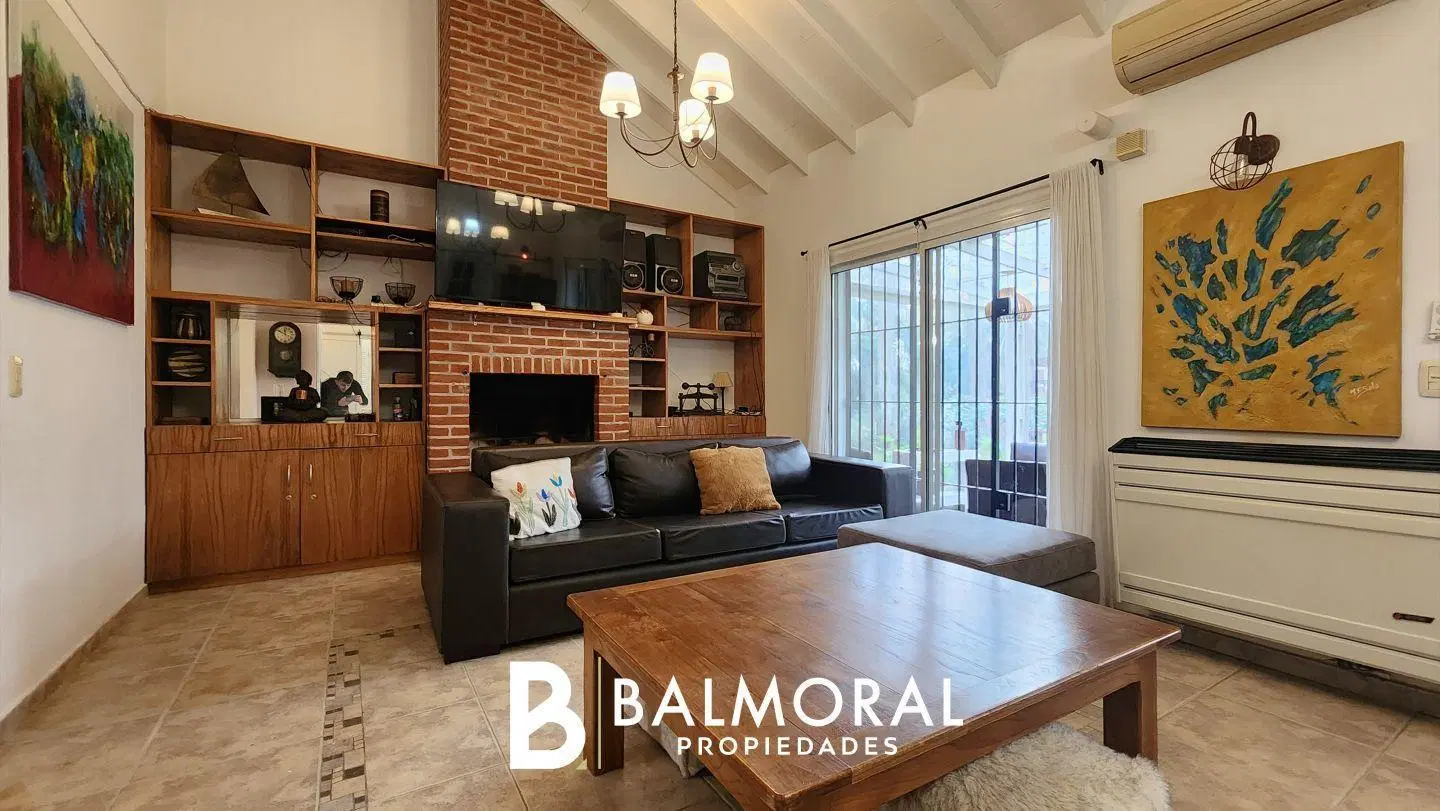 Casa en VENTA en Pinamar Norte de 5 ambientes 1