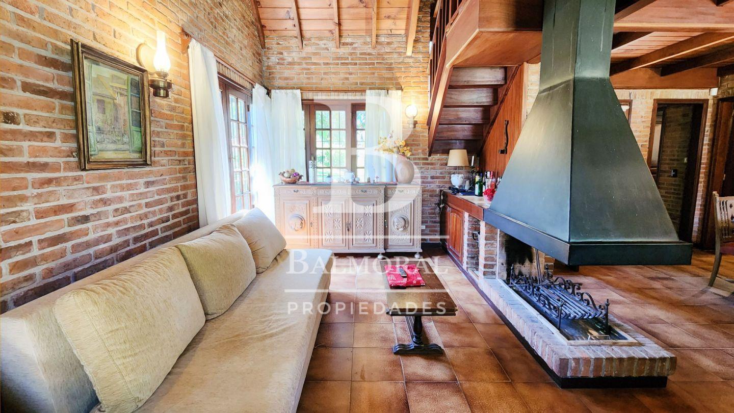 Foto de Casa en VENTA de 4 ambientes en Lasalle, Pinamar., imagen 2