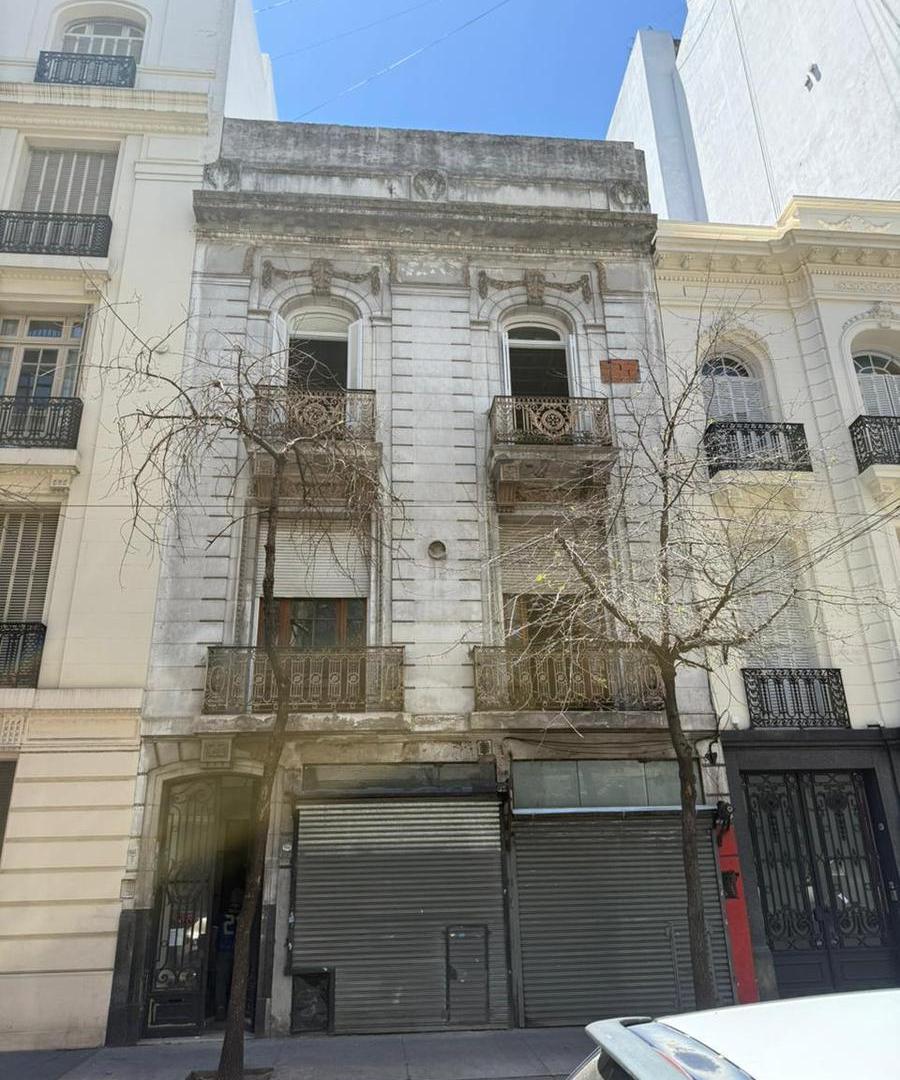 Petit Hotel en venta en San Nicolás con 2 locales y PH