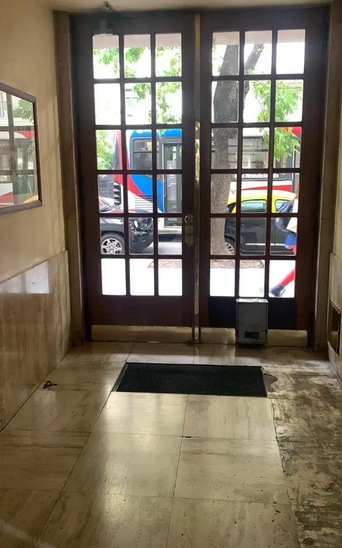 Departamento en venta en Caballito de 4 ambientes con dependencia 2