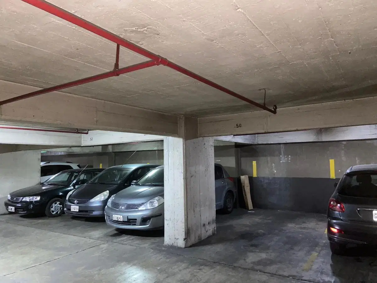 Cochera en venta en Recoleta, CABA 2