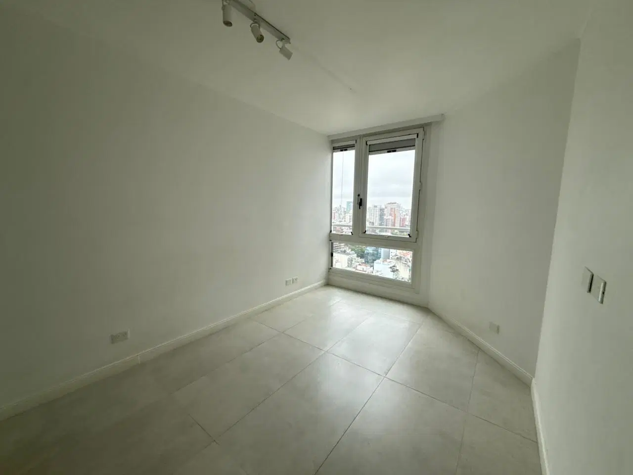 Departamento en alquiler de 3 ambientes en Palermo Chico con balcón 3