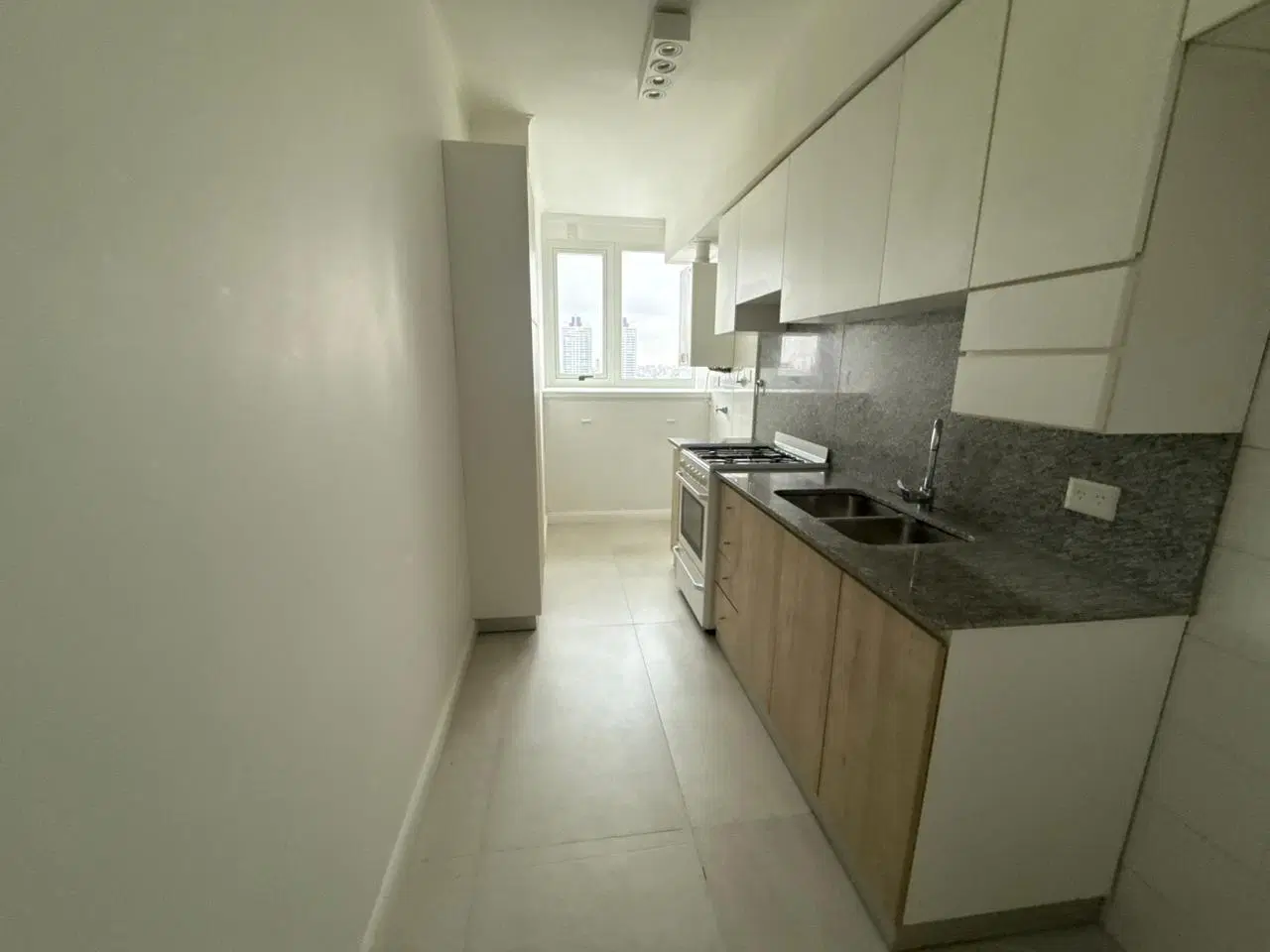 Departamento en alquiler de 3 ambientes en Palermo Chico con balcón 4