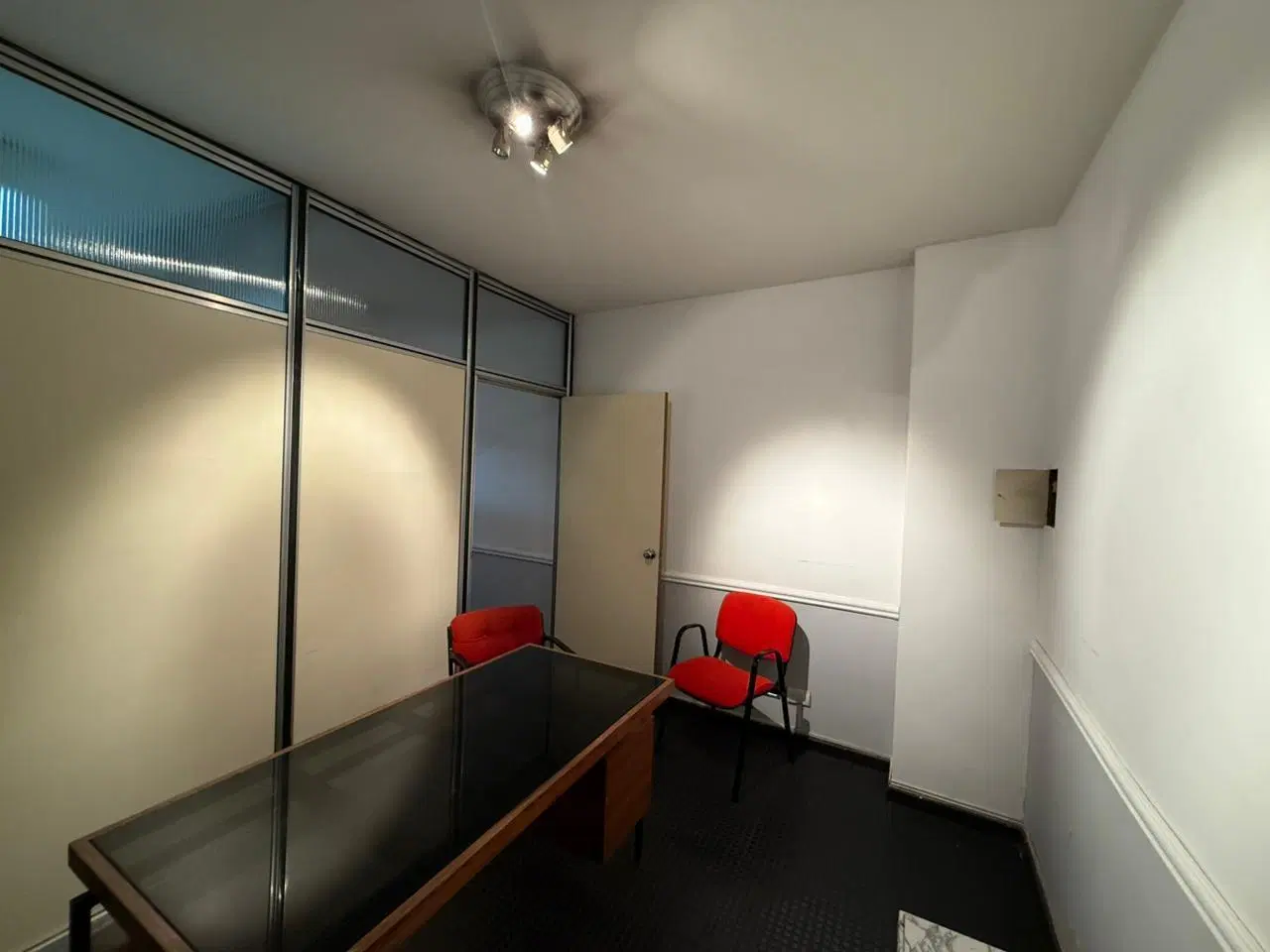 Oficina en venta y alquiler en San Nicolás, CABA 3