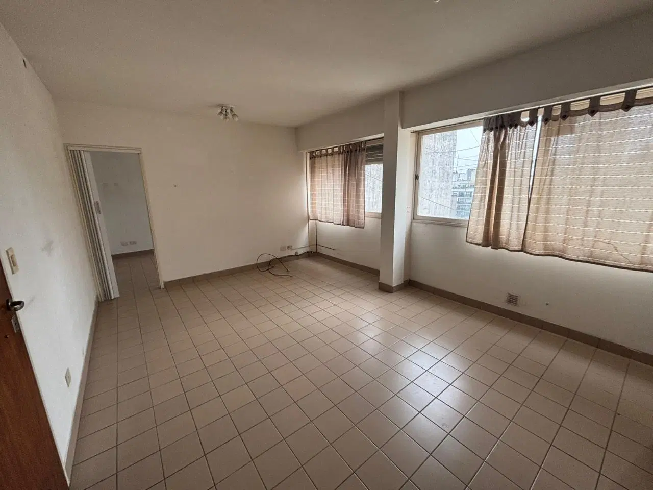 Departamento en alquiler de dos ambientes en San Nicolás sin expensas 5