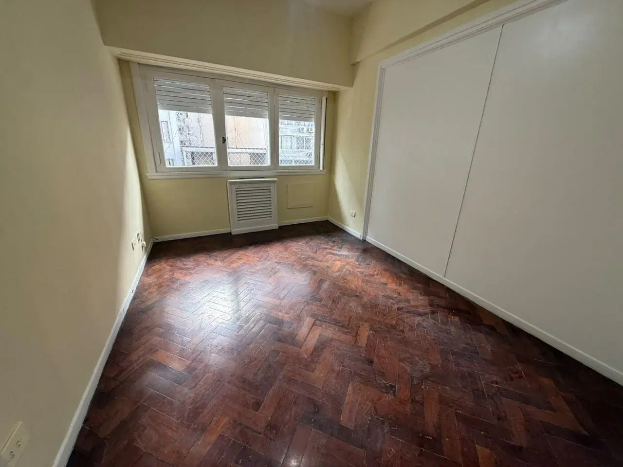 Departamento 4 ambientes en venta en Barrio Norte con dependencia 2
