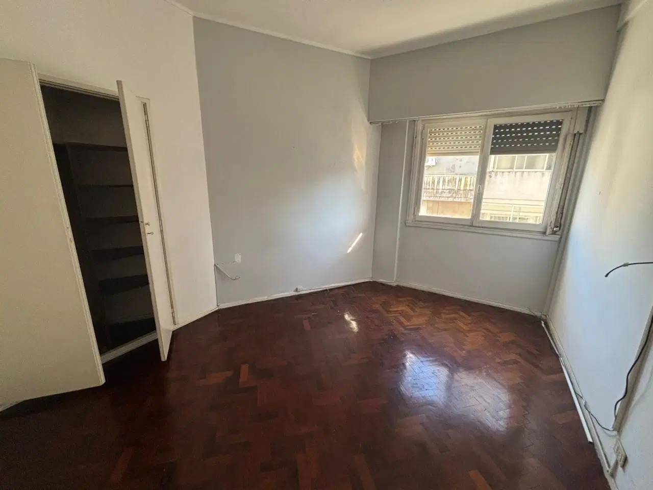 Departamento en venta de 3 ambientes en Centro con balcón 2