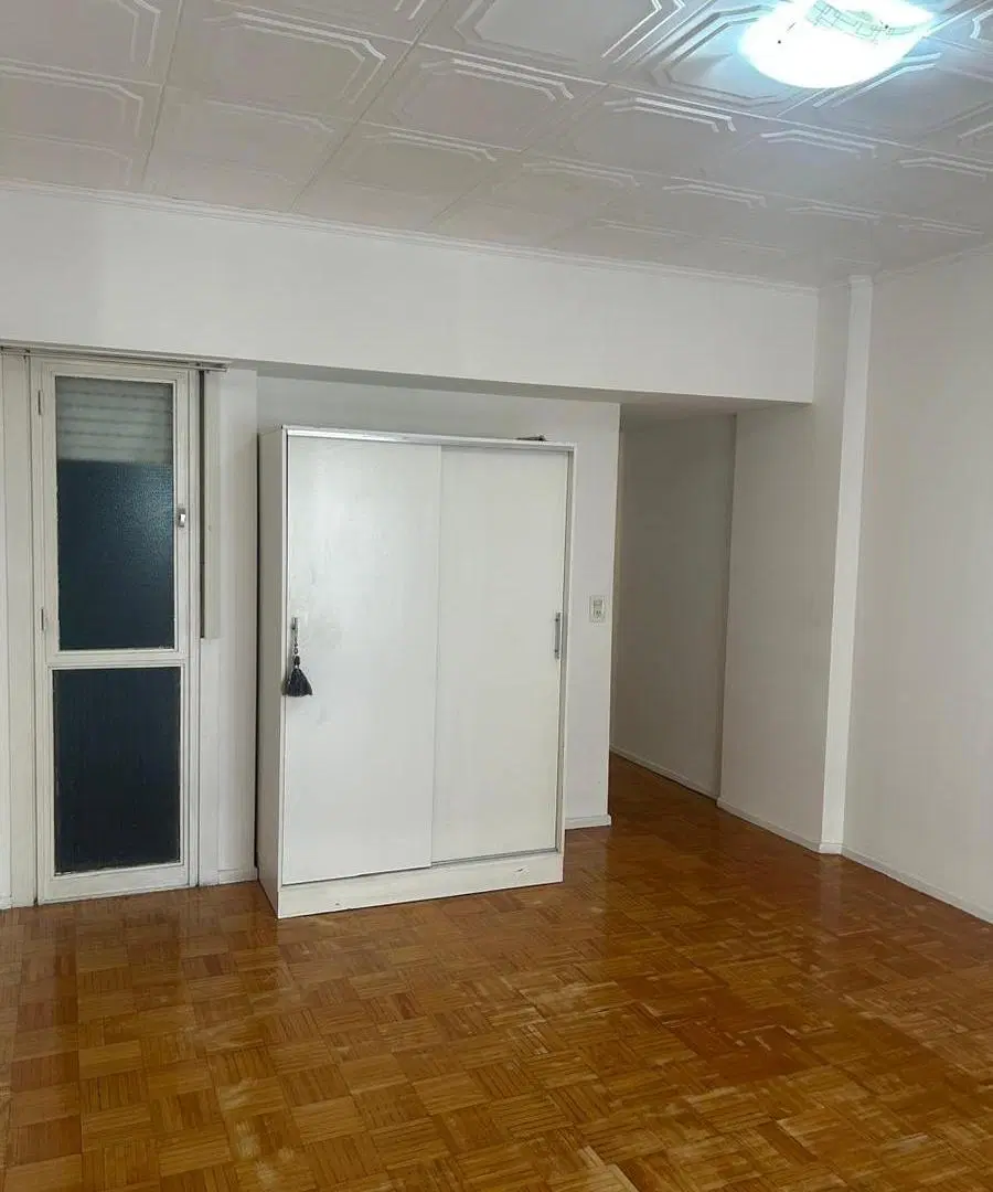 Departamento con balcon en San Nicolás 4