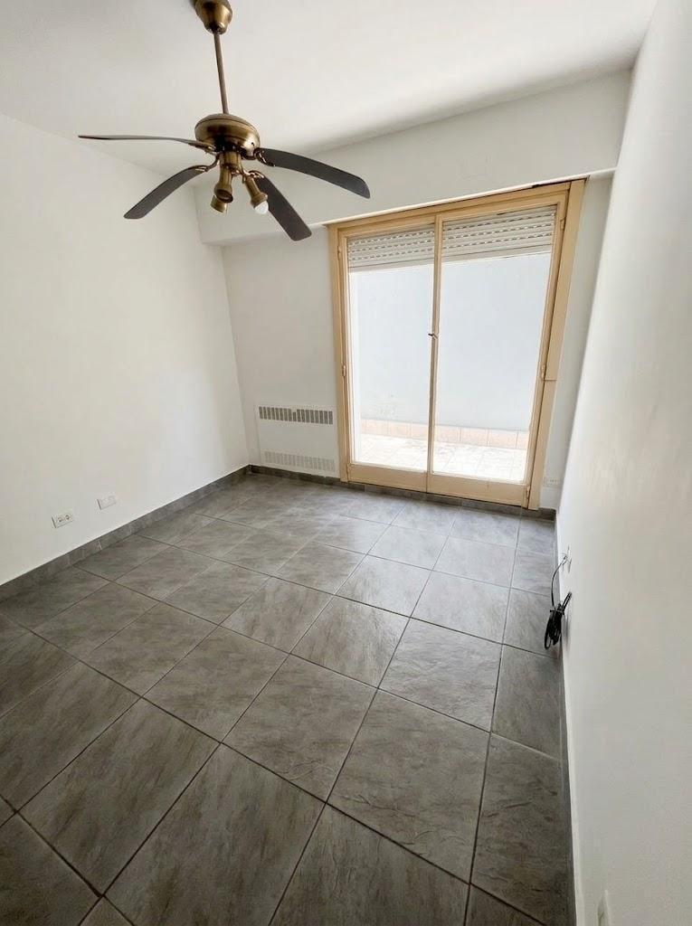 Foto de Monoambiente en Alquiler en San Nicolás, Con Patio, imagen 1