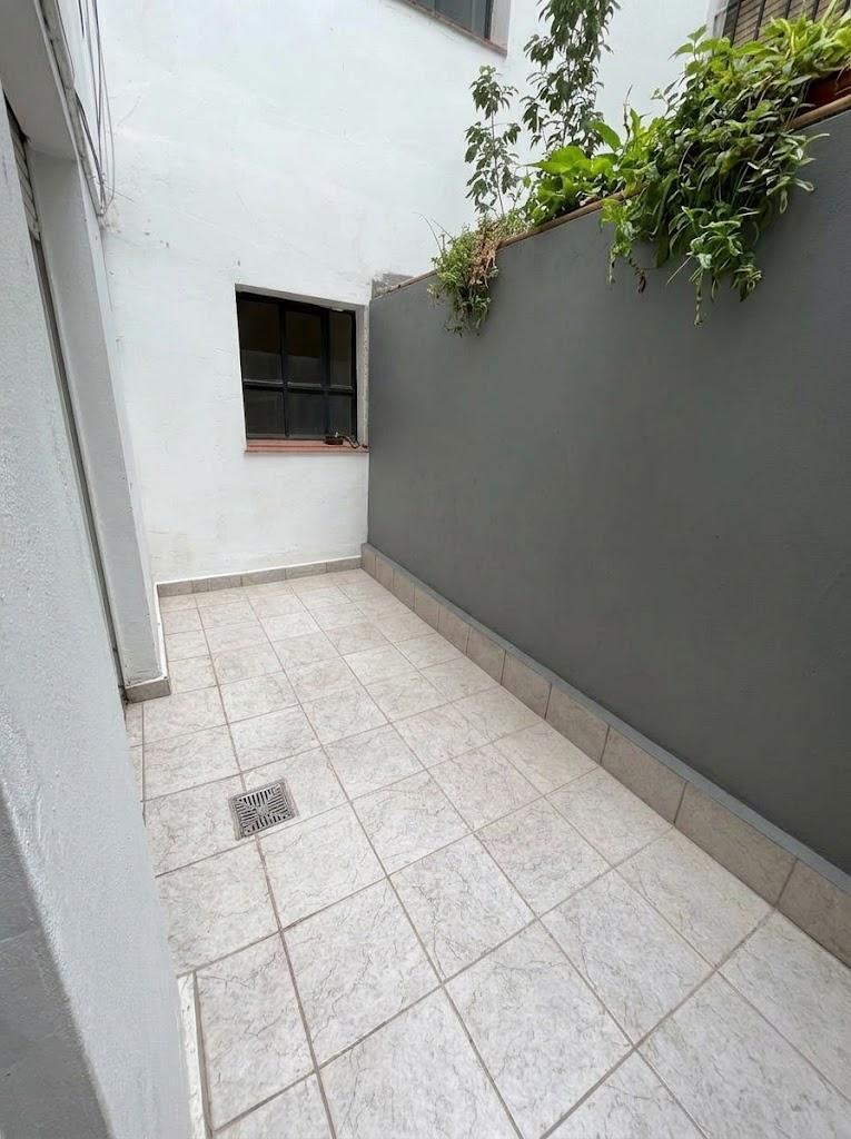 Foto de Monoambiente en Alquiler en San Nicolás, Con Patio, imagen 3