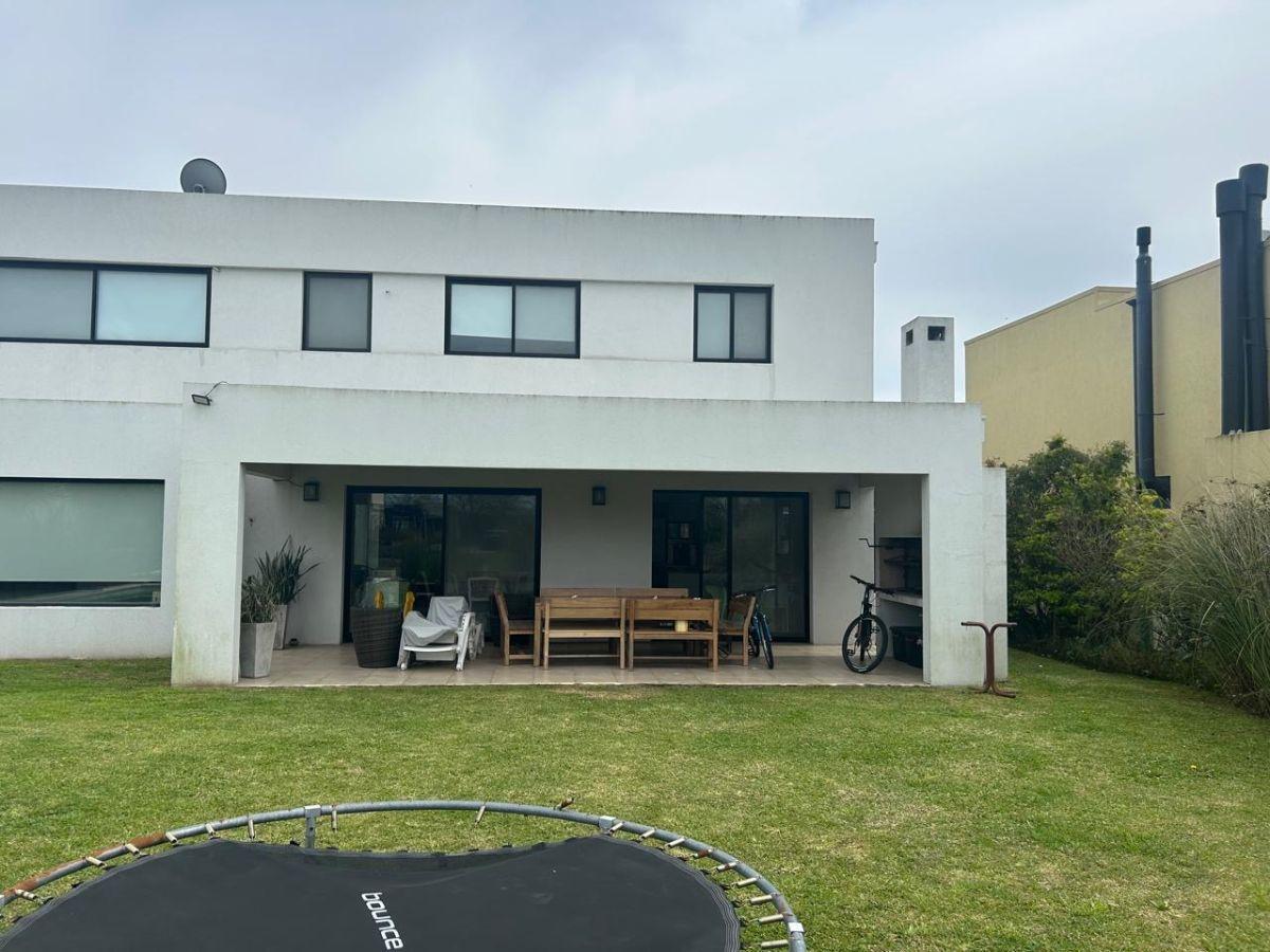 Foto de Casa en Venta en Vistas, imagen 1