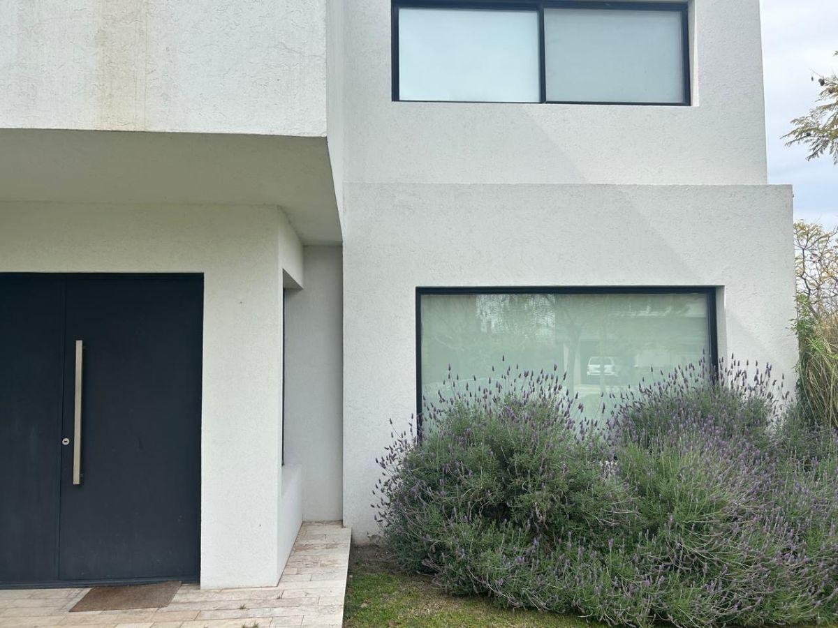 Foto de Casa en Venta en Vistas, imagen 2