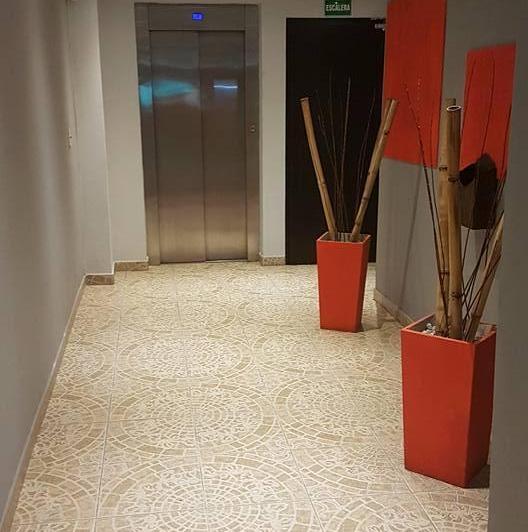 Cómodo 2AMB c/ baño en suite, toilette y amplio balcón y vista al Parque  2
