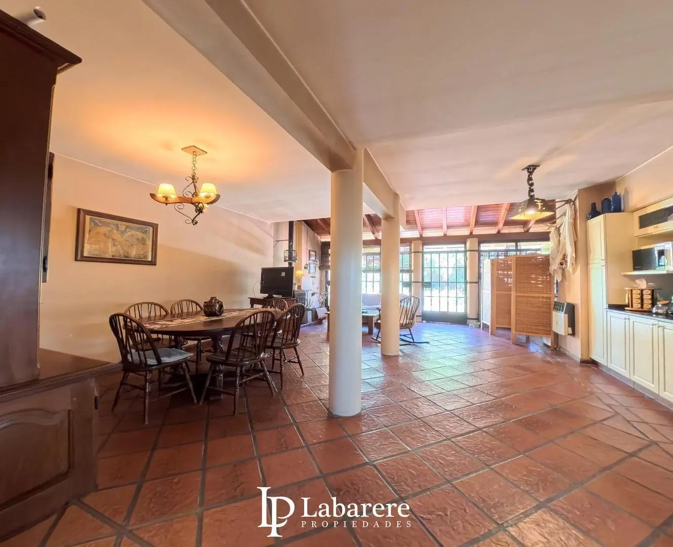 Casa en Villa Sarmiento, cuatro ambientes. 5