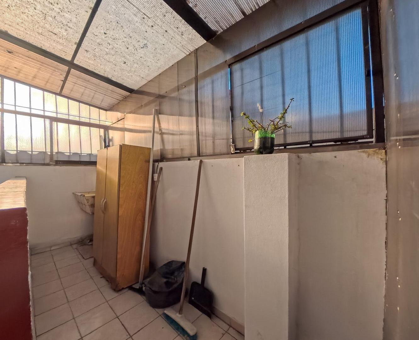 Foto de PH 3 ambientes en venta en Ramos Mejía – Entrada independiente y balcón, imagen 4