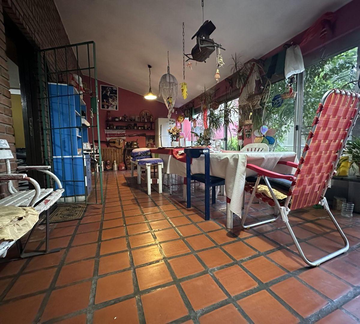 Venta Casa con Fondo Mataderos 3