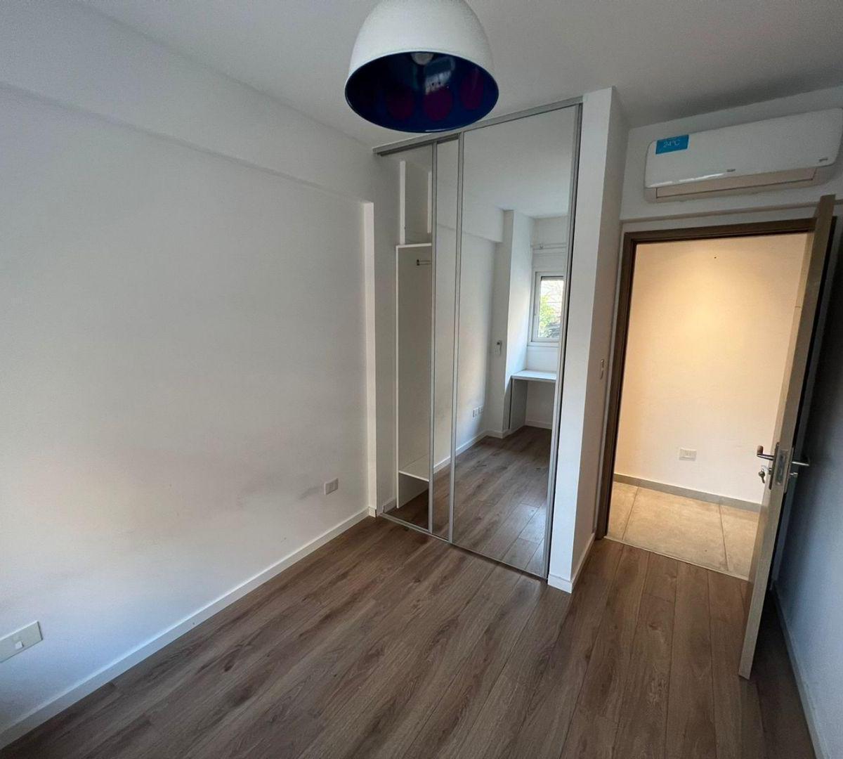 Venta 4 Ambientes Villa Luro 1