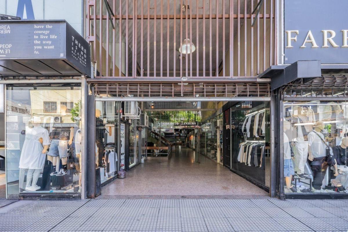 VENTA LOCAL 200 MTS GALERIA CREDITO LINIERS