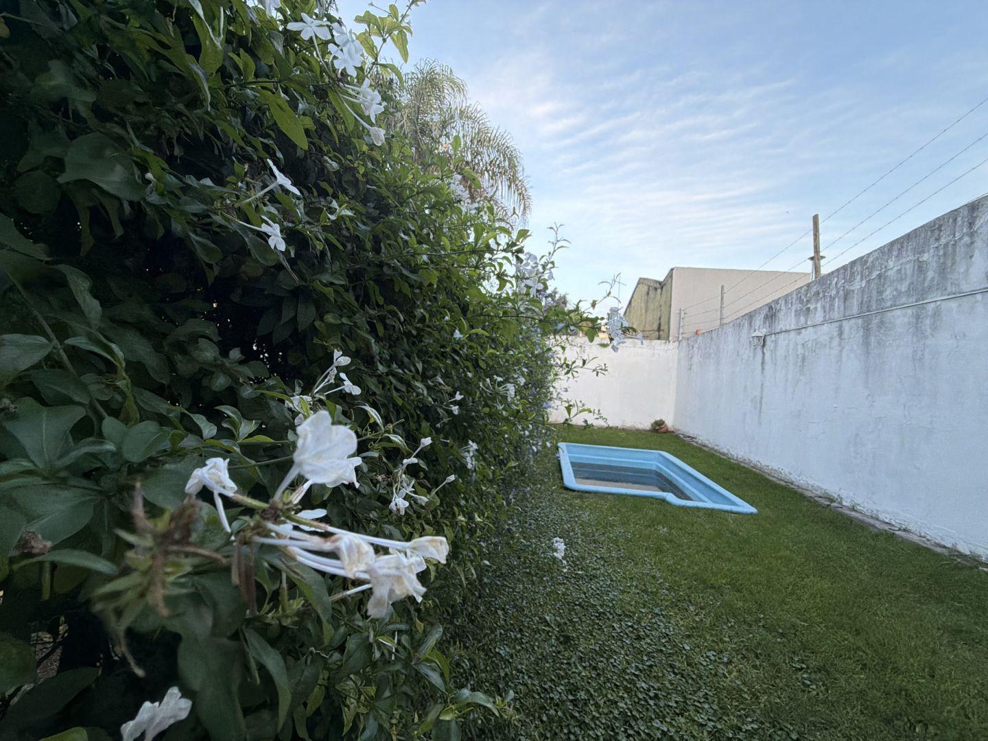 Venta triplex Liniers